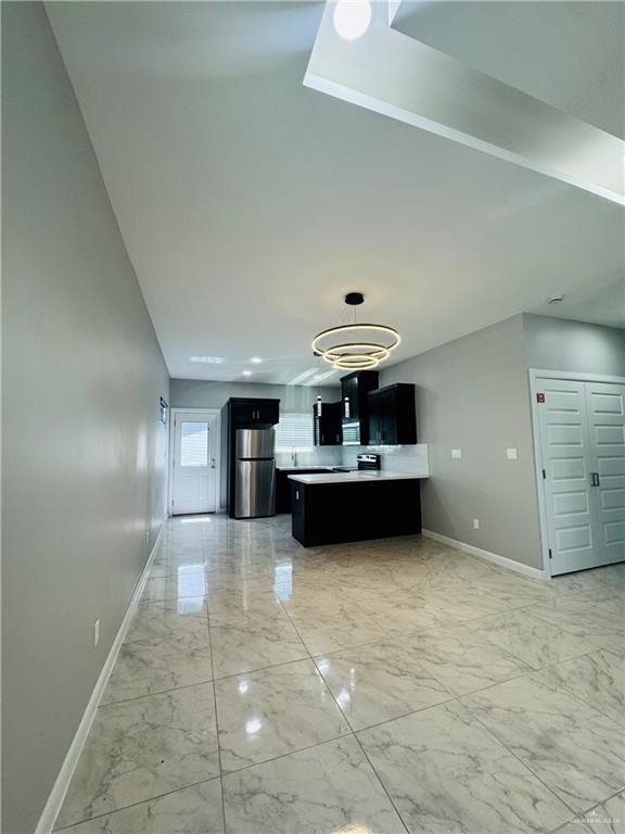 Building Photo - 2108 E Viviana St