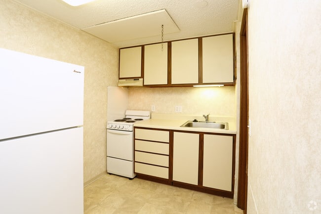 0BR,1BA-288 SF Kitchen - Woodlands (PA)