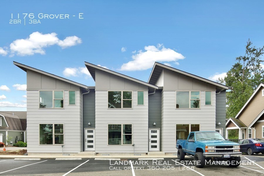 1176 Grover St Unit E, Lynden, WA 98264 Room for Rent in Lynden, WA