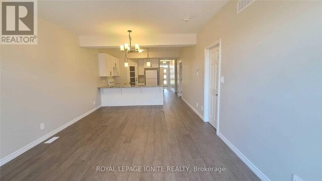 Building Photo - 98 Athabaska Dr