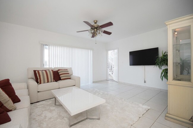 Building Photo - 4501 S Ocean Boulevard B2