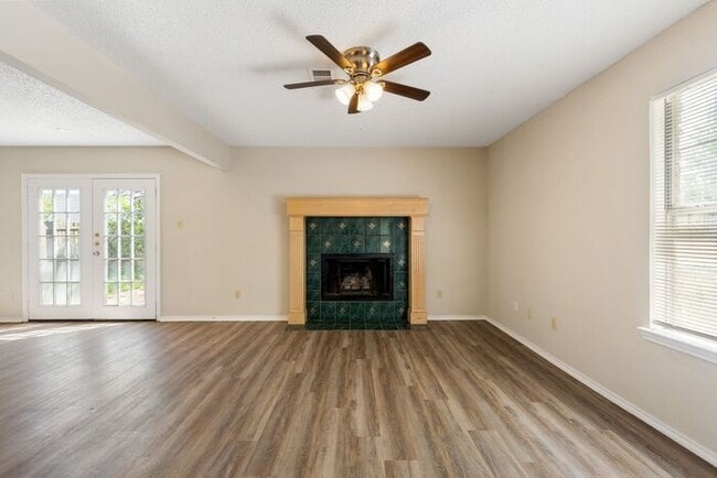 Foto del edificio - 1717 Parkfield Cove