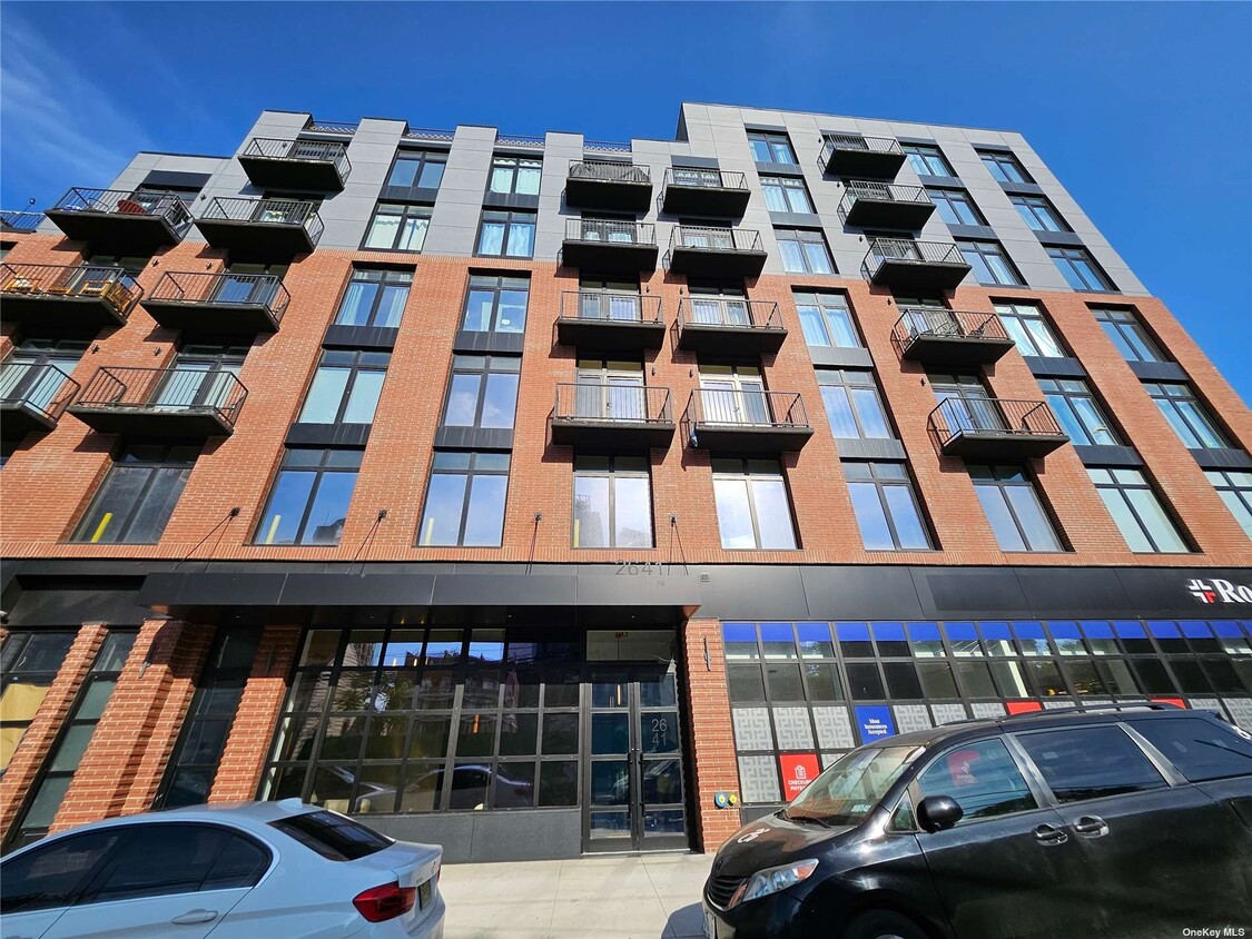 Foto principal - 26-41-41 3rd St