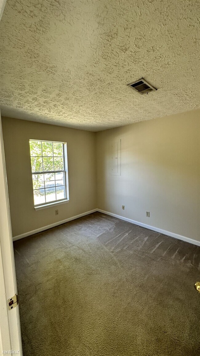 Foto del edificio - 2 br, 1 bath House - 612 Poplar Place