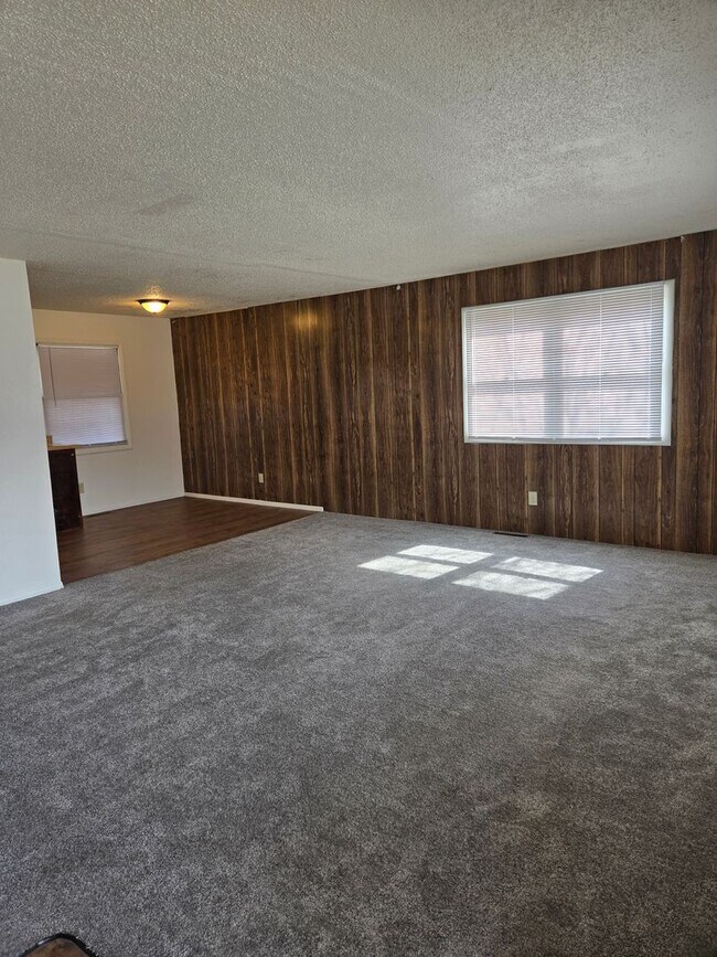 Foto del edificio - 318-320 N 19th Ave