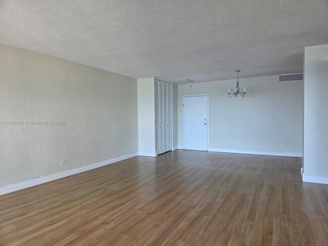 Building Photo - 2451 Brickell Ave