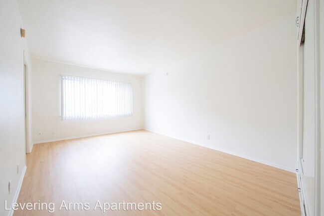 Building Photo - 667-669-669 Levering Ave