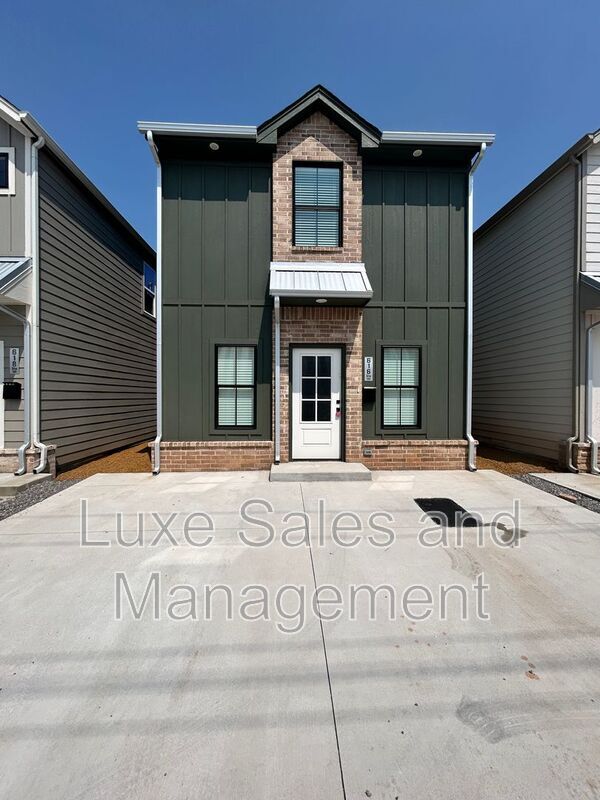 Foto del edificio - 616 W 2nd St