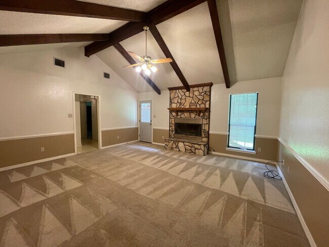 Building Photo - Large Brick Home In Desirable "Huntington ...