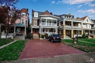 Building Photo - 720 Buffalo Ave