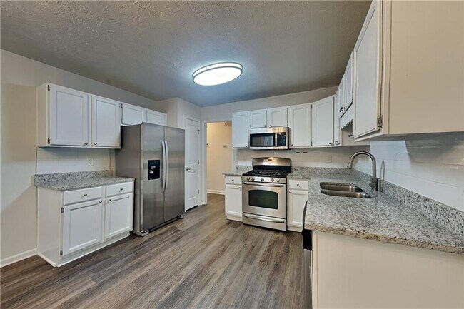 Foto del edificio - 4740 Minden Chase