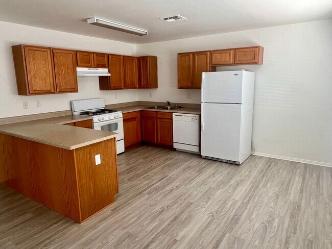 Foto del edificio - 6685 Ocotillo Ave