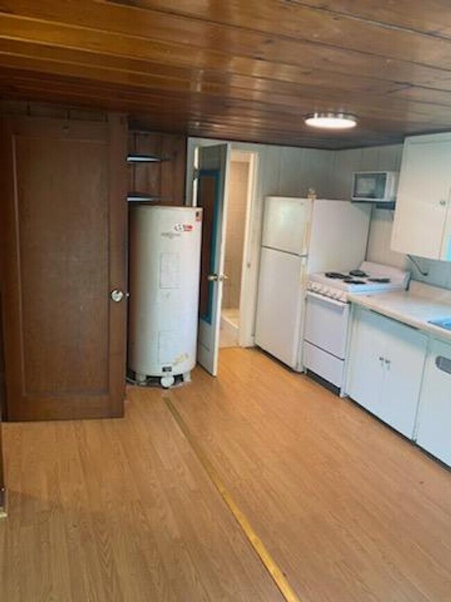 Building Photo - 25815 - Proverbs 31 Holdings LLC
