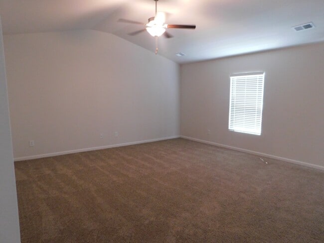 Building Photo - 228 Sundew Rd