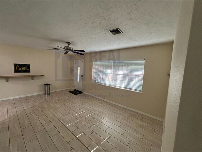 Foto del edificio - 210 57th St W