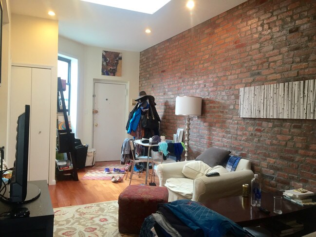 Building Photo - 110 Saint Marks Pl