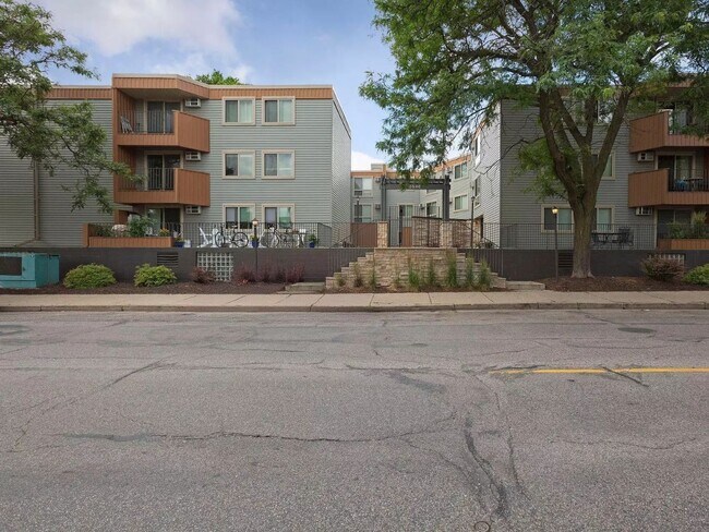 Foto del edificio - 3540 Hennepin Ave