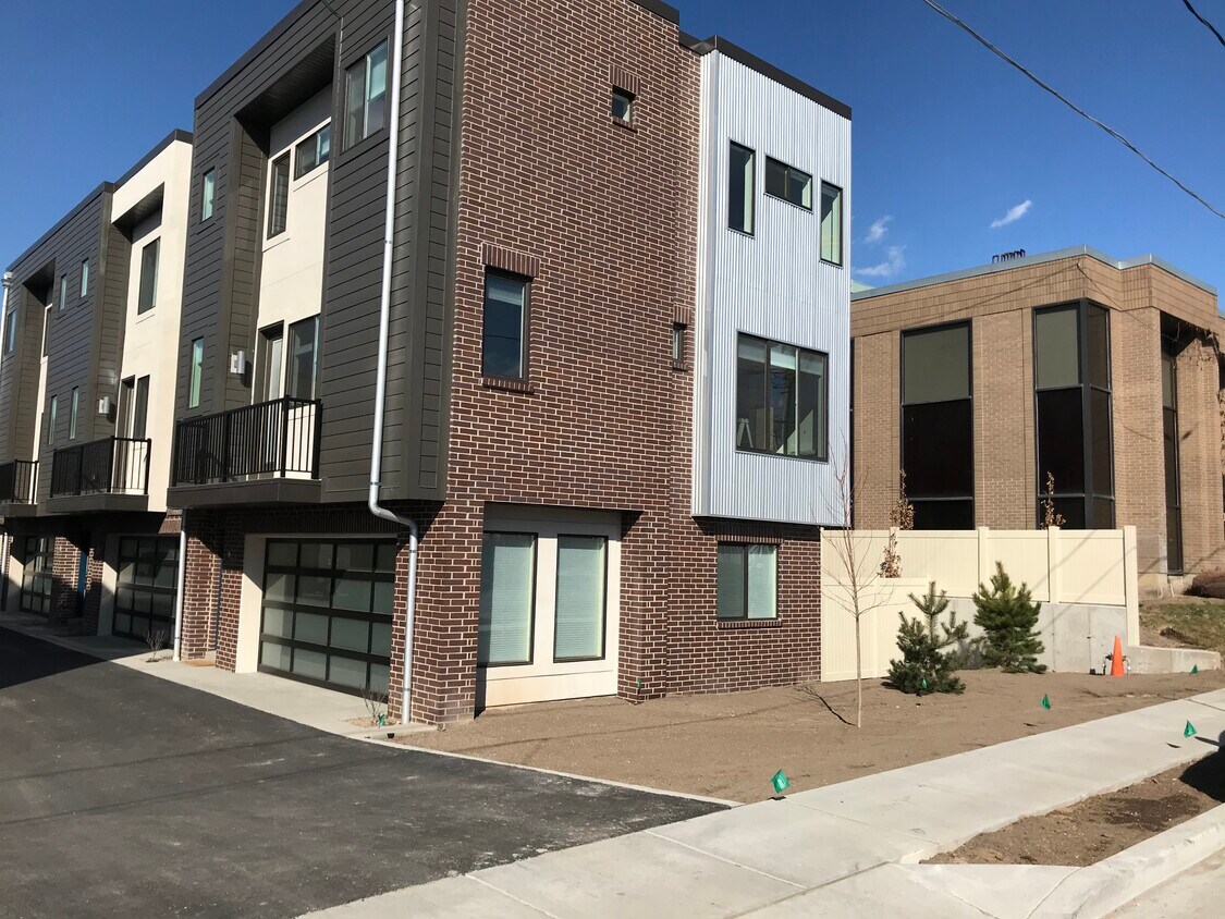 1257 E Elgin Ave, Millcreek, UT 84106 Townhome Rentals in Millcreek