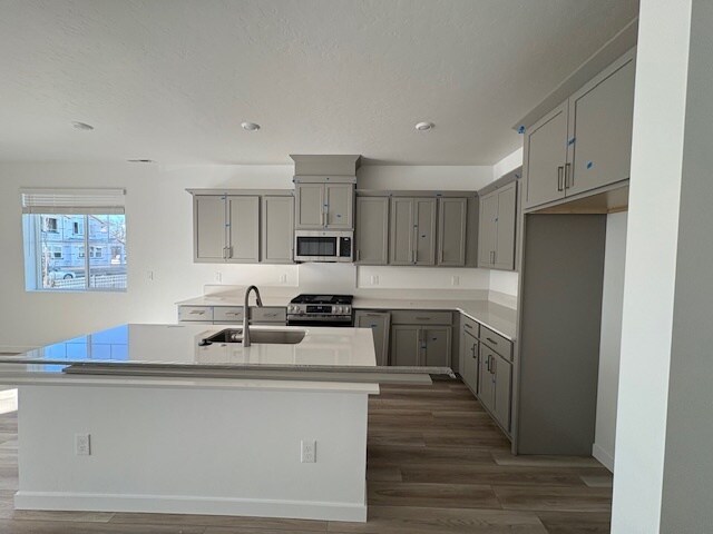 Cocina - 4138 W Perspective St