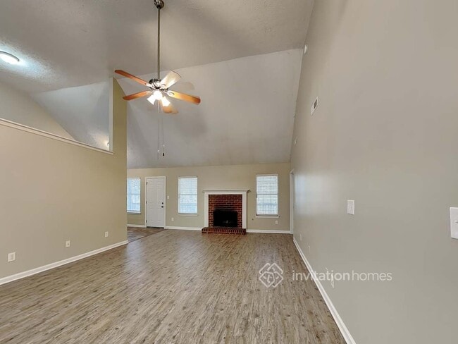 Building Photo - 206 Harriette Dr
