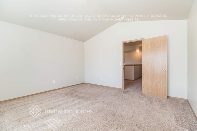 Building Photo - 18402 28th Ave E