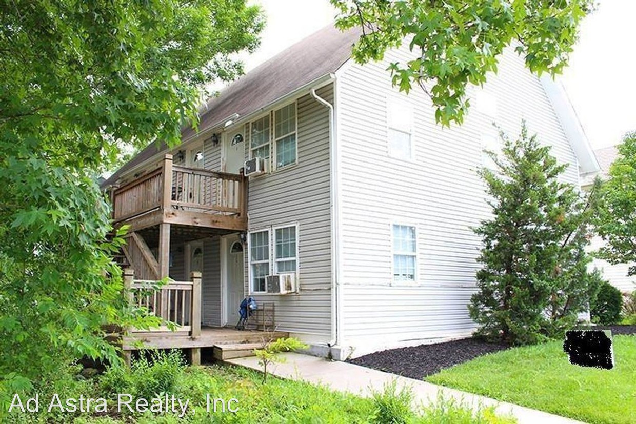 Foto principal - 227 E Main St