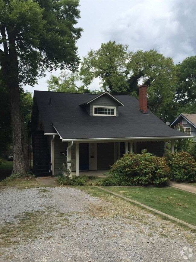 Building Photo - 1714 Ashwood Ave