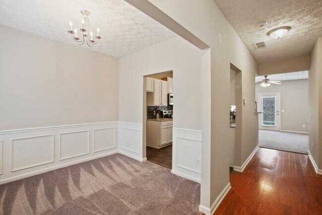 Building Photo - Fantastic 3bd/2.5ba home! Let yourself in!