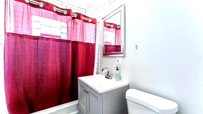 Building Photo - 6337 W Patterson Ave