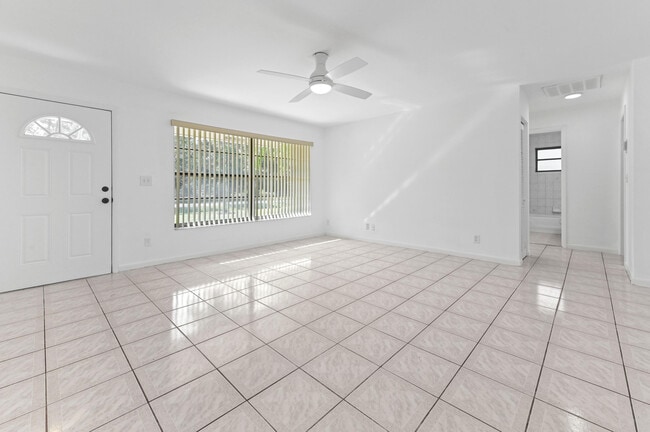 Building Photo - 13751 59th Ln N