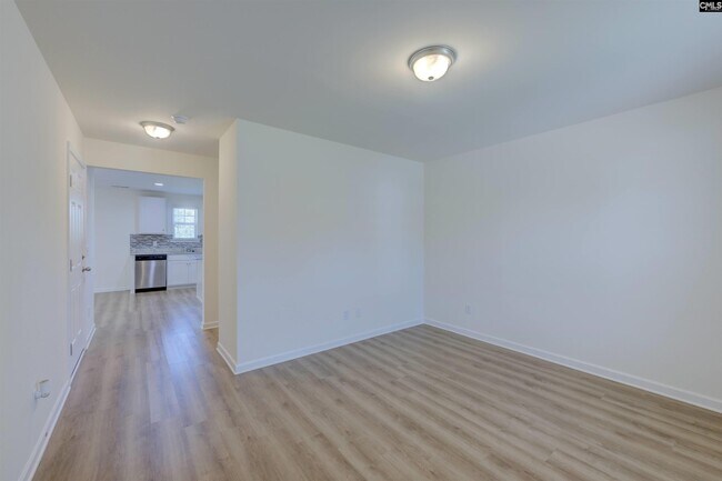 Foto del edificio - 280 Savannah Wood Rd