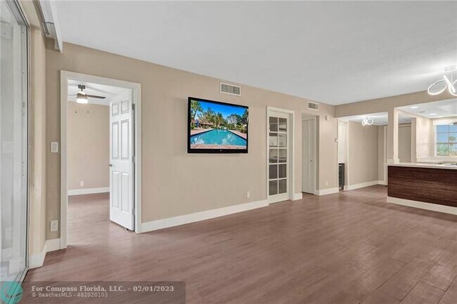 Foto del edificio - 3051 S Palm Aire Dr