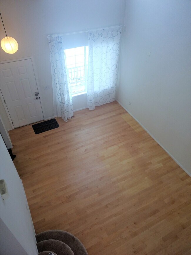 Foto del edificio - 3642 Castle Peak Ave