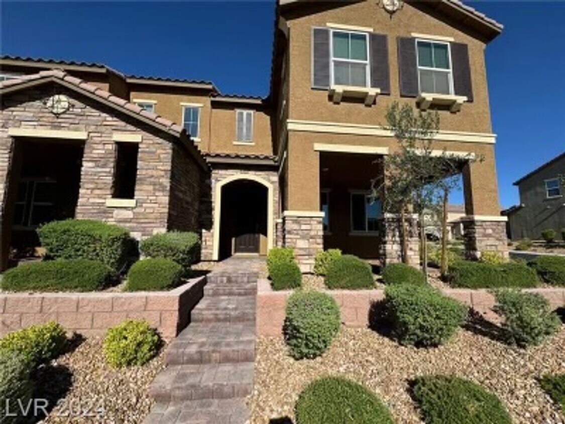 Building Photo - 2834 Turnstone Ridge St