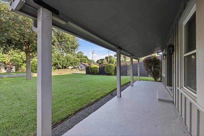 Foto del edificio - 2263 Briarcliff Dr