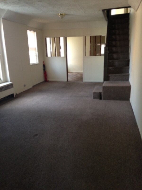 Building Photo - 3039 McElderry St