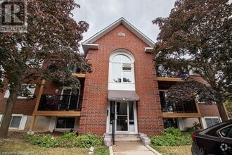 Building Photo - 565 Greenfield Ave