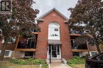 Building Photo - 565 Greenfield Ave