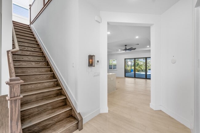 Building Photo - 15763 Longboat Key Dr