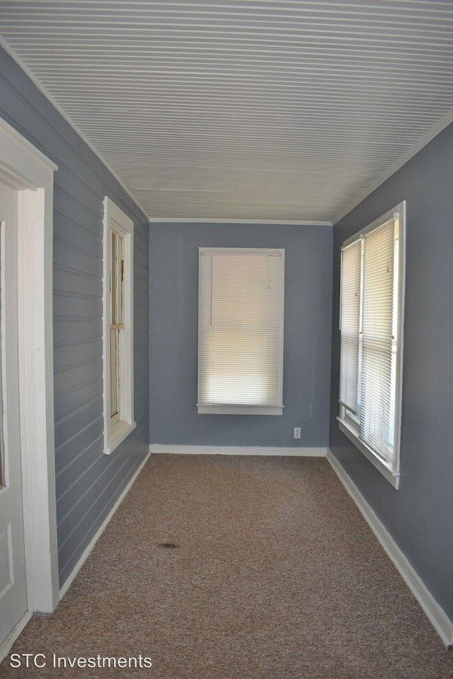 Building Photo - 1 br, 1 bath House - 803 W. Jefferson
