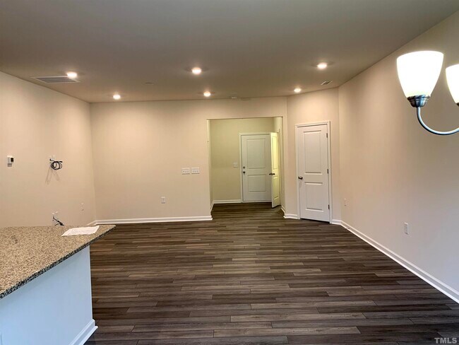 Building Photo - 1028 Felman Rd
