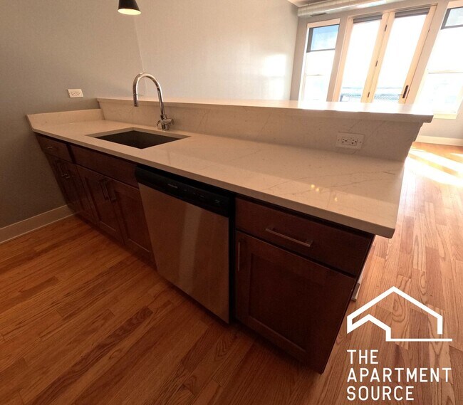 Foto del edificio - 2740 N Spaulding Ave