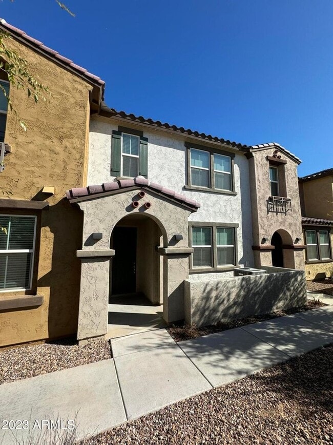Newer townhome for rent in Tempe! - Newer townhome for rent in Tempe!