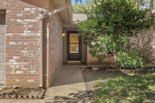 Foto del edificio - 6300 London Dr