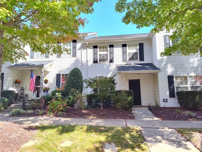 Building Photo - 17664 Caldwell Track Dr