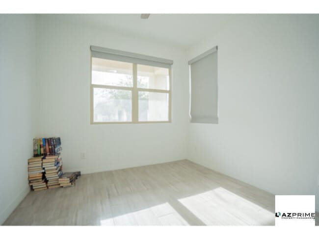 Foto del edificio - Stylish 3/2 Goodyear House!