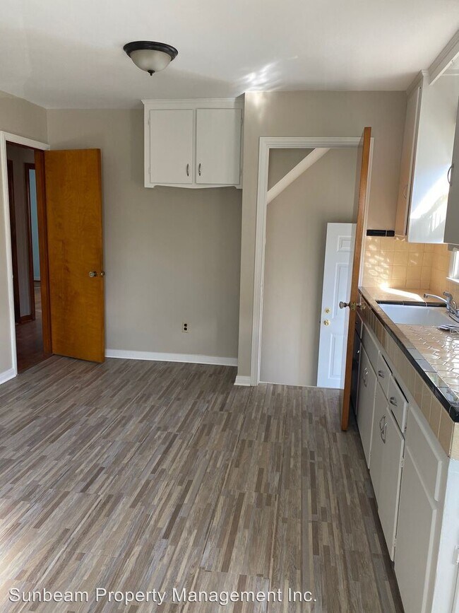 Building Photo - 2 br, 1 bath House - 19444 Yonka St