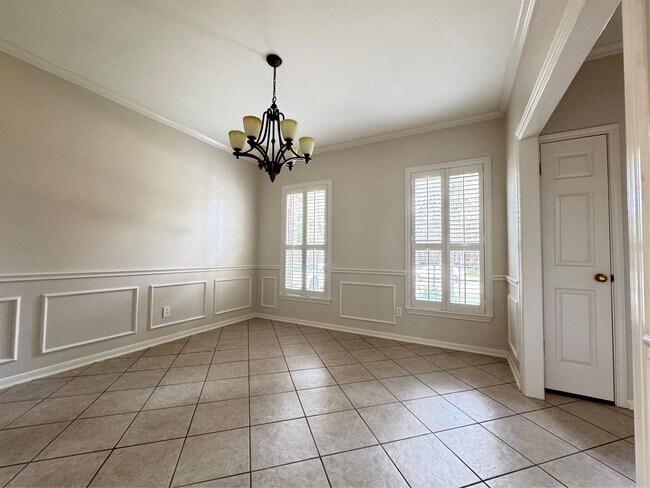 Foto del edificio - 6926 Hearthside Dr