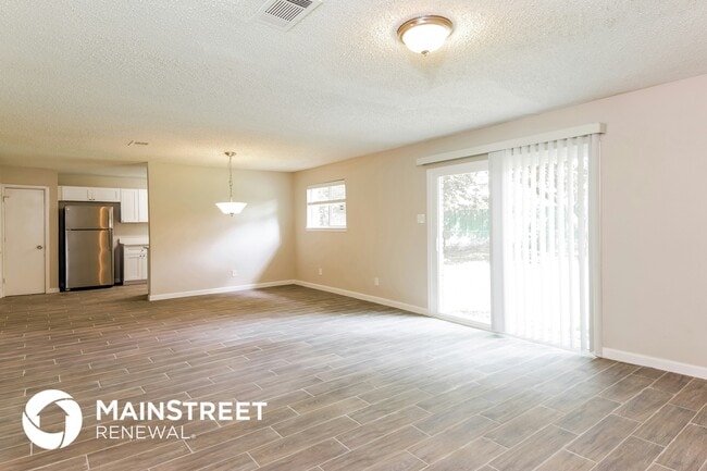 Foto del edificio - 414 Crusader Dr