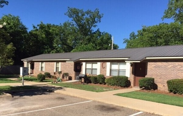 Building Photo - 259 W 1st St